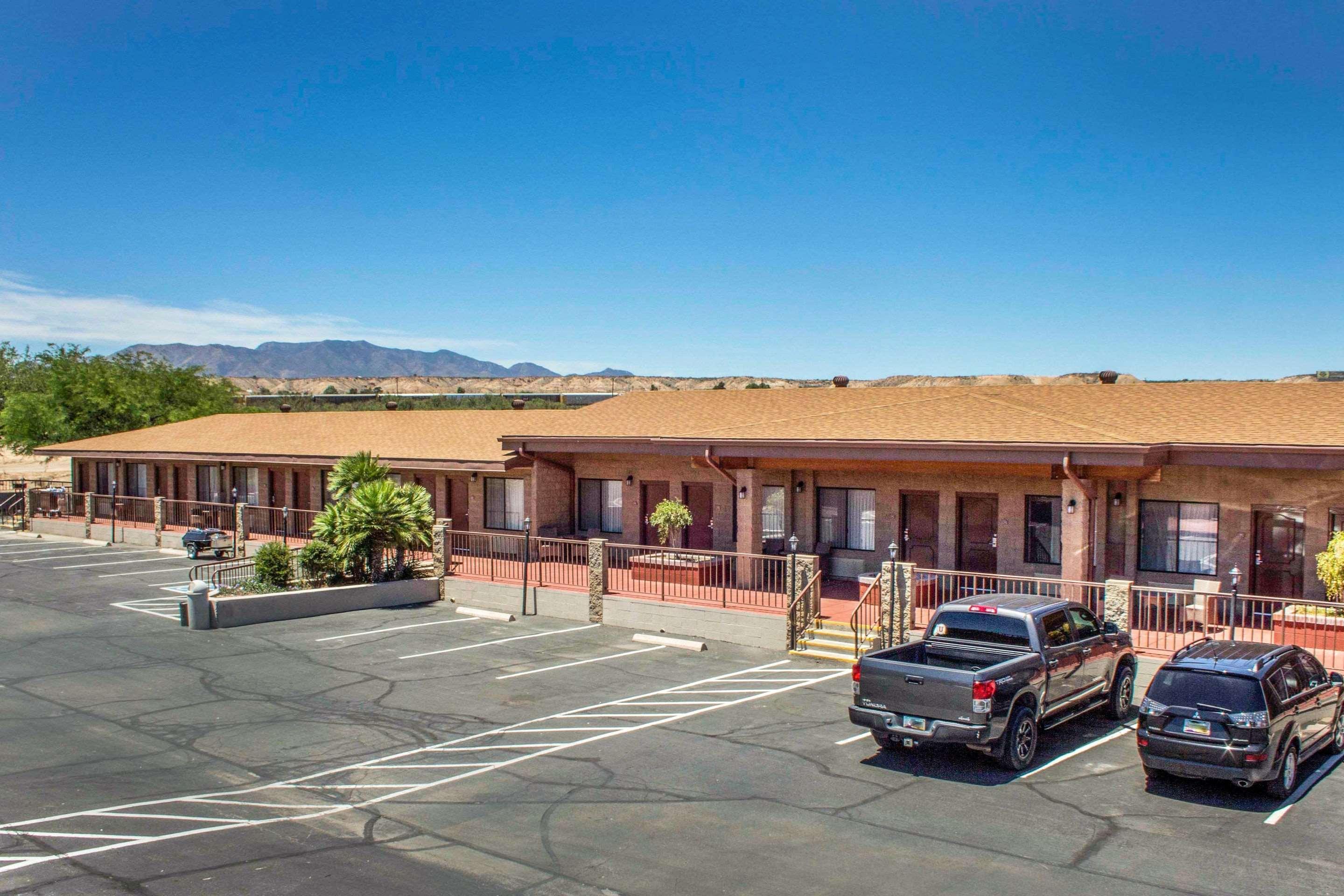 Quality Inn Benson I-10 Exit 304 المظهر الخارجي الصورة